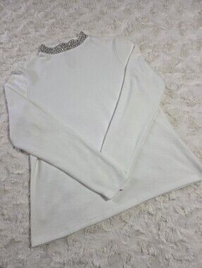 Ivy Ridge - Super Soft Pullover Top With Rhinestone & Pearl Collar